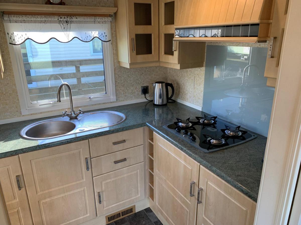 Lovely Static Holiday Caravan Near Whithorn Eksteriør billede